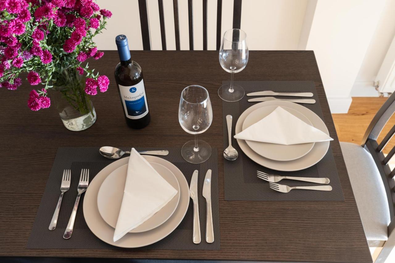 Wonderful Central Athens 2 Bedroom 2 Bath Sleeps 8 Luaran gambar