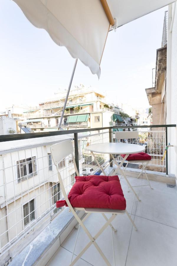 Wonderful Central Athens 2 Bedroom 2 Bath Sleeps 8 Luaran gambar